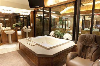 Sybaris Pool Suites Downers Grove - Adults Only دونيرز جروف المظهر الخارجي الصورة